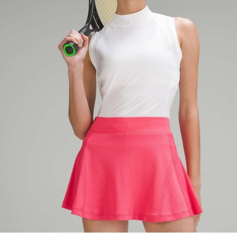 Lululemon Swiftly Tech high rise skirt lip gloss pink 4